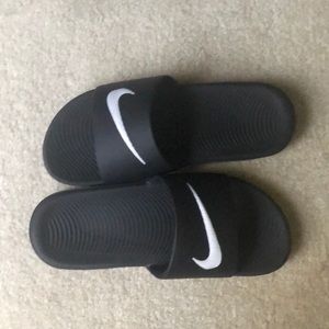 Nike slides